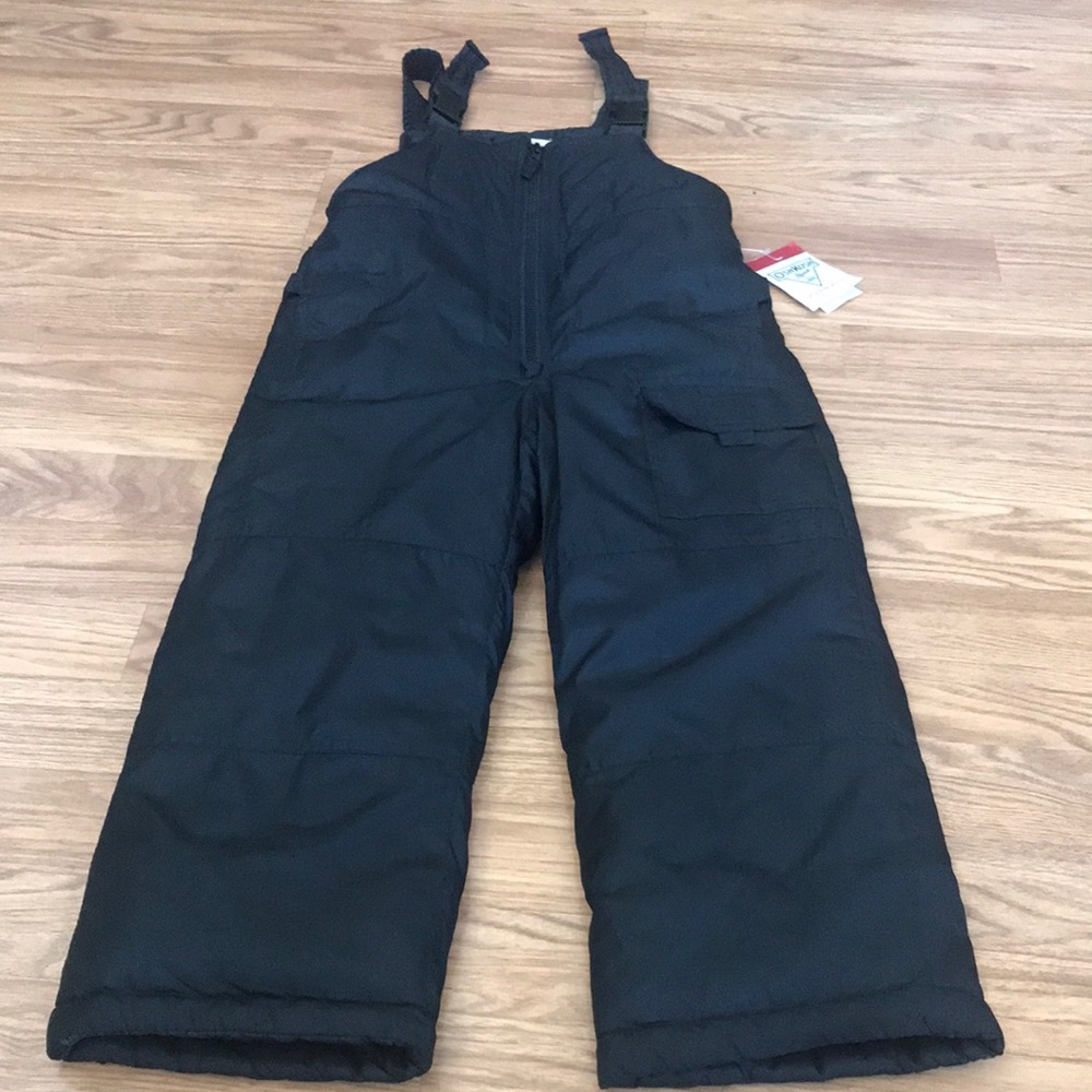 Oshkosh kids overalls size m BNWT